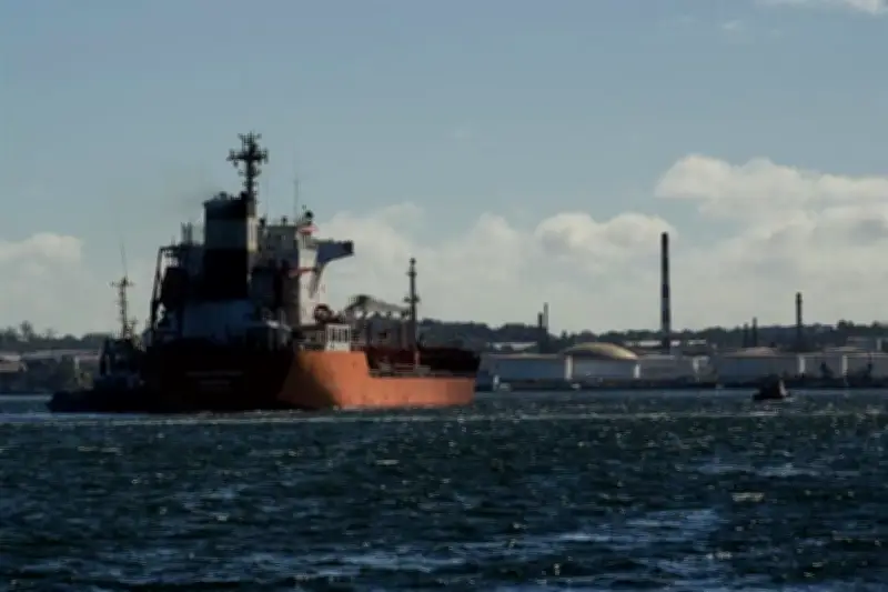 Guerra de Precios del Petróleo Desata Caída Histórica: WTI -35.6%, Brent -27.9%