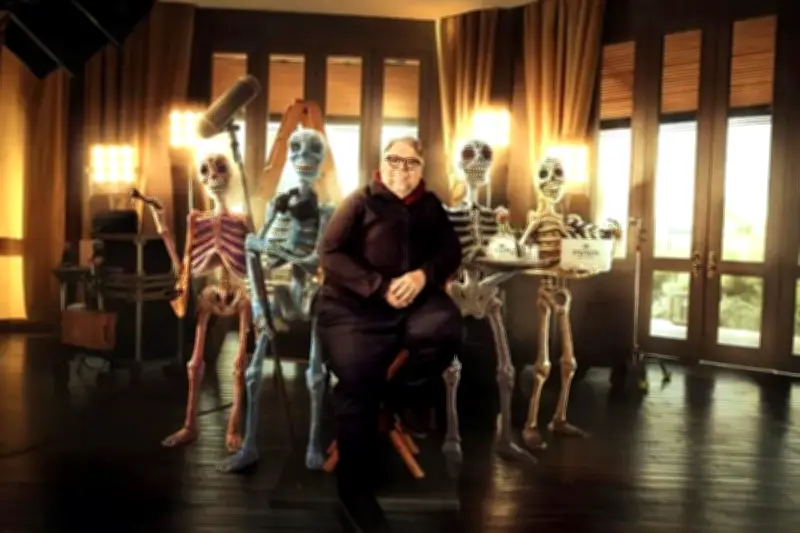 Guillermo del Toro debuta como director de comerciales con campaña para BMW