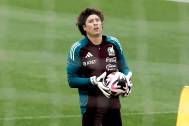 Guillermo Ochoa: Un orgullo representar a México en el fútbol mundial