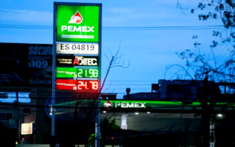 Hacienda elimina subsidio a gasolinas por tensiones en Medio Oriente