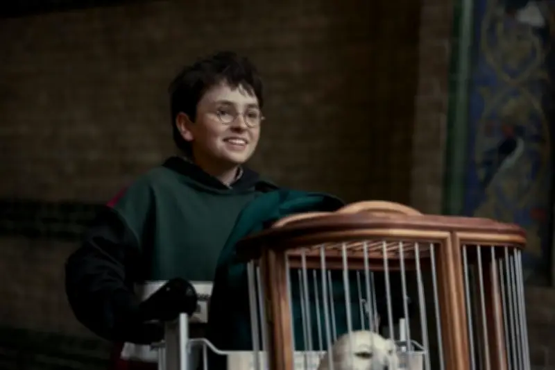 Harry Potter Regresa a Hogwarts en el Nuevo Tráiler de la Serie de HBO