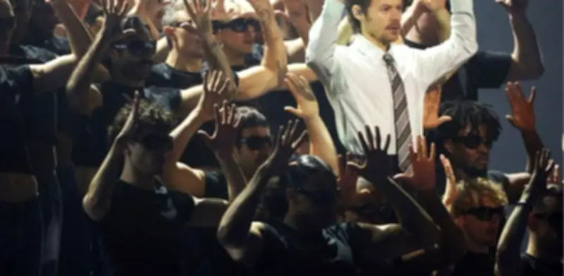 Harry Styles mantiene el liderato en Billboard 200 por segunda semana consecutiva