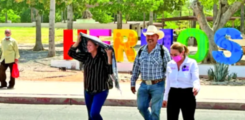 Hermosillo enfrenta calor extremo y lucha por el derecho constitucional a la electricidad