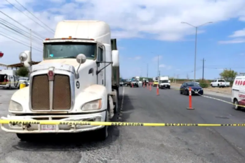 Hombre es arrollado mortalmente por tráiler en reversa en Nuevo León
