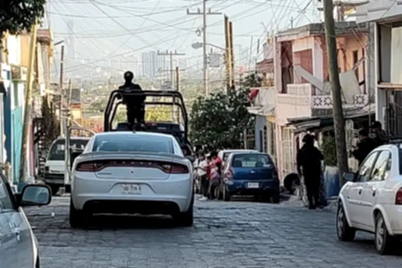 Hombre es asesinado a balazos dentro de su vivienda en Nuevo León