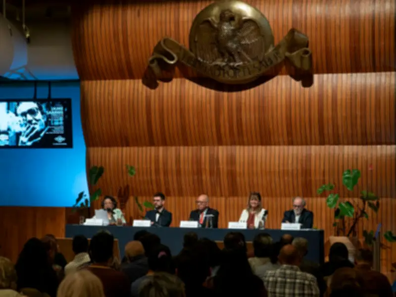 Homenaje a Jaime Sabines en El Colegio Nacional: Un tributo al poeta que habita en cada lector