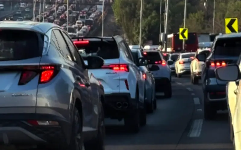 Hoy No Circula en CDMX y Edomex: Restricciones del 13 de Marzo y Estado de la Calidad del Aire