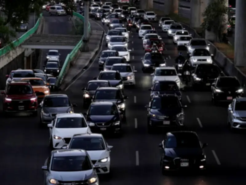 Hoy No Circula: Restricciones para vehículos azules este viernes 27 de marzo