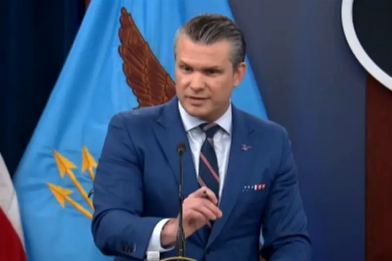 Hoy será el día más intenso de ataques contra Irán, advierte analista Hegseth