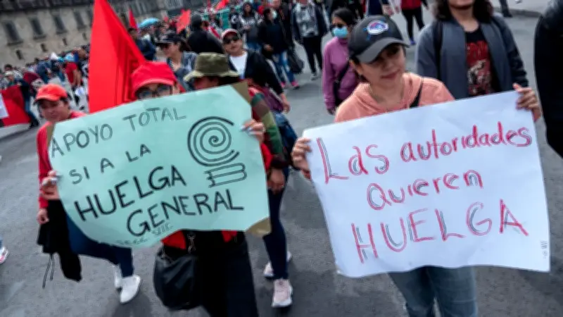 Huelga paraliza el Colegio de Bachilleres: sindicato toma planteles en CDMX