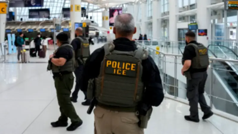 ICE despliega agentes en 14 aeropuertos de EE.UU. ante crisis por cierre financiero