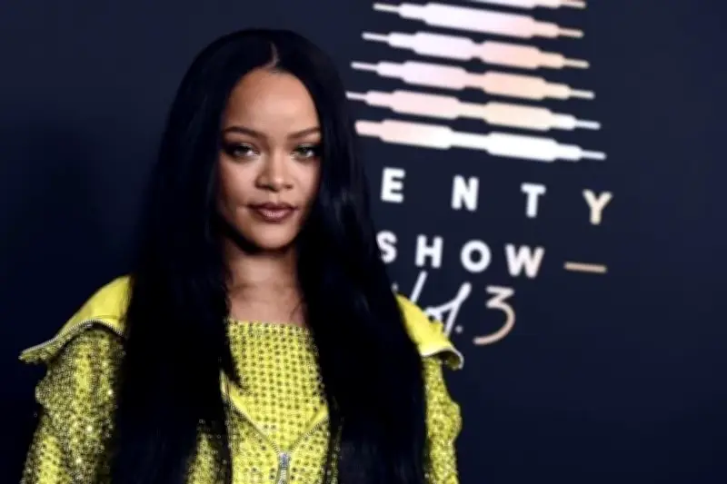 Identifican a mujer que disparó contra mansión de Rihanna en Los Ángeles