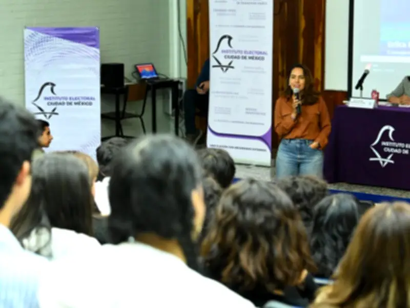 IECM acerca mecanismos de participación ciudadana a estudiantes de la UNAM