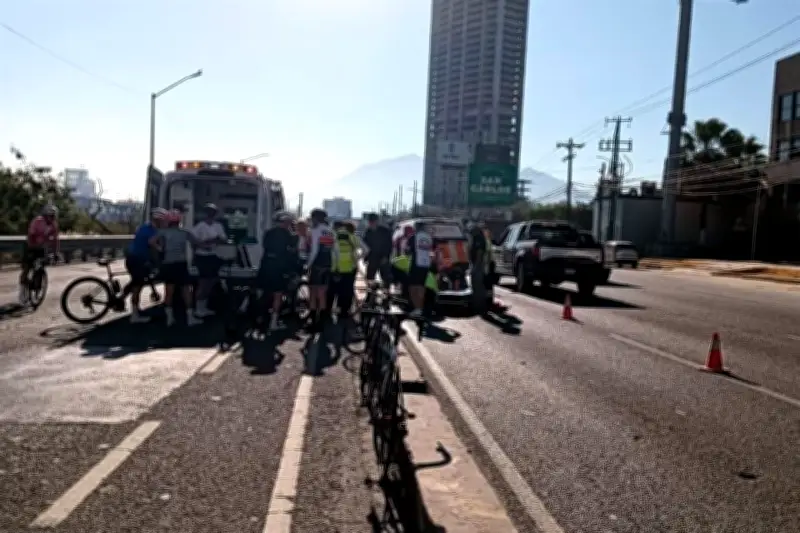 Impacto mortal: automóvil atropella a ciclistas en carretera, uno fallece