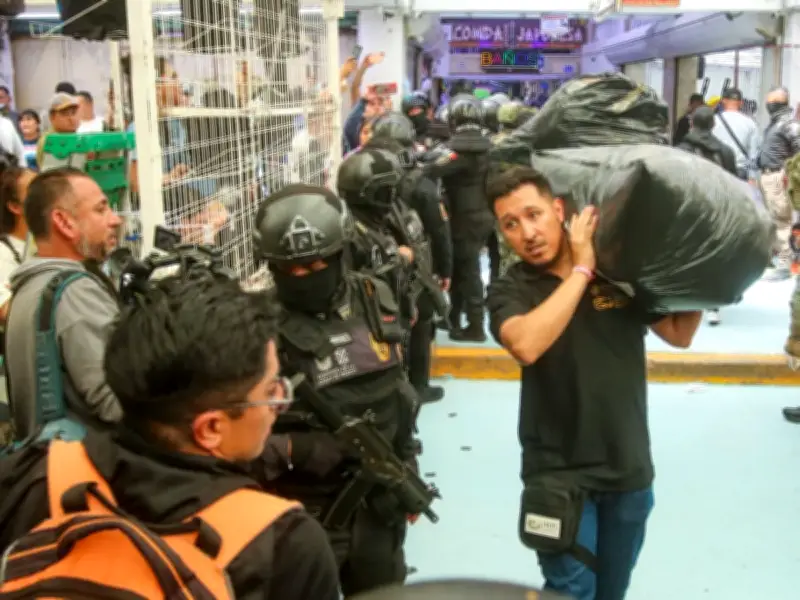 IMPI decomisa 60 toneladas de ropa deportiva pirata en Tepito previo al Mundial 2026