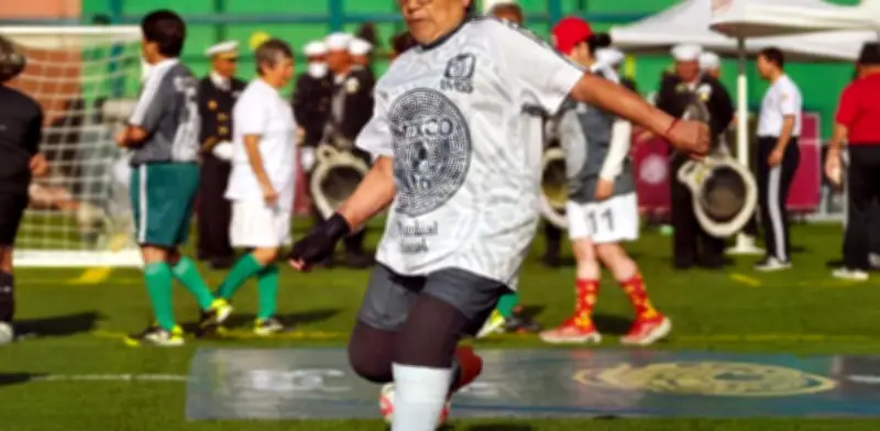 IMSS lanza torneo nacional de 'Fútbol sin correr' para adultos mayores con récord de inscripciones