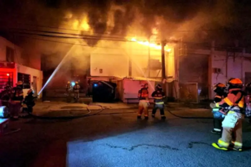 Incendio consume empresa cafetalera al sur de Monterrey, sin víctimas reportadas