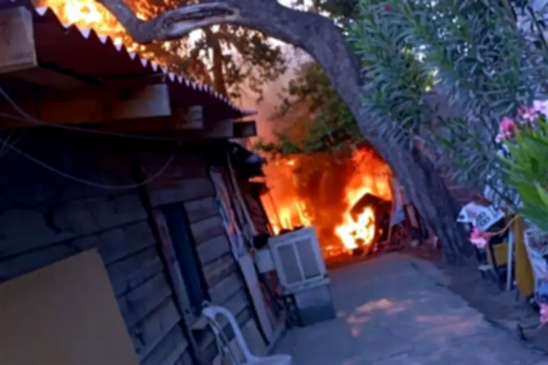 Incendio Devasta Tejabanes en Zona Sur de la Ciudad de México