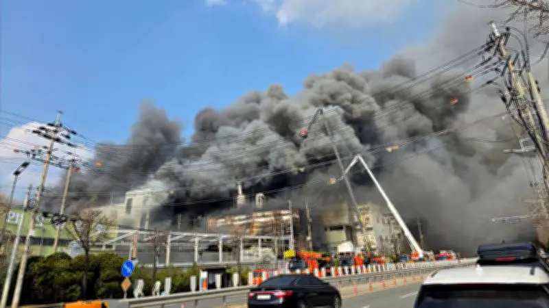 Incendio en fábrica automotriz de Corea del Sur deja al menos 50 heridos, 35 graves