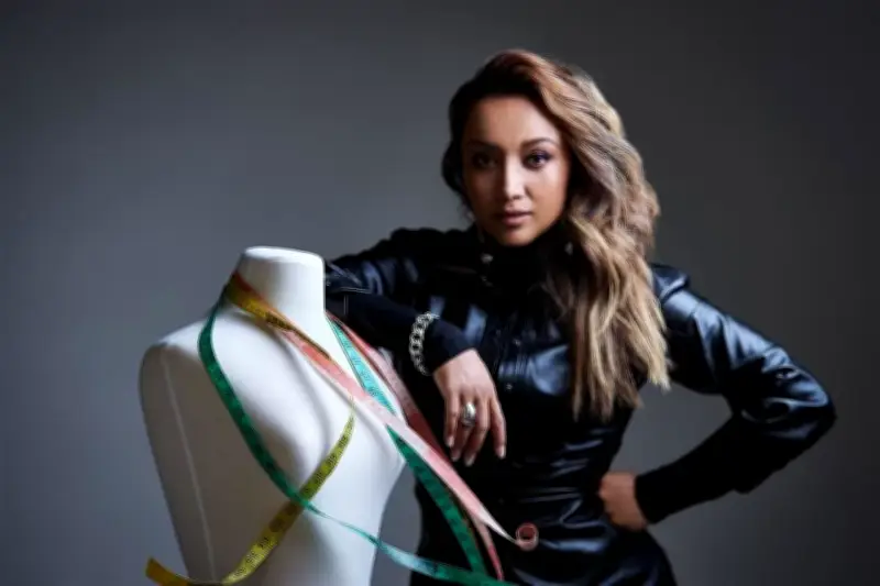 Inspira Hada Madrina: El Arte de Crear Vestidos de Ensueño para Quinceañeras