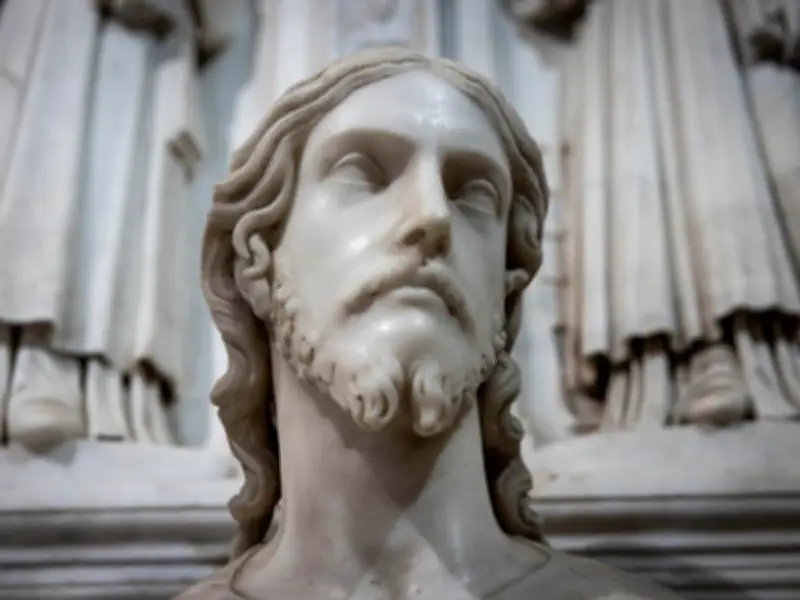 Investigadora atribuye busto anónimo de Roma a Miguel Ángel tras década de estudio