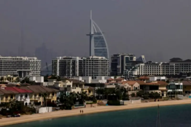 Irán afirma haber atacado fuerzas de Estados Unidos en Dubái, según reportes