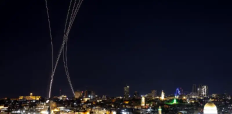 Irán anuncia ataque con misiles contra Tel Aviv, Haifa y Jerusalén Este