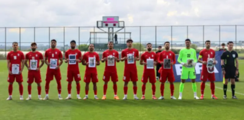 Irán protesta ante Infantino con fotos de niños en amistoso contra Costa Rica