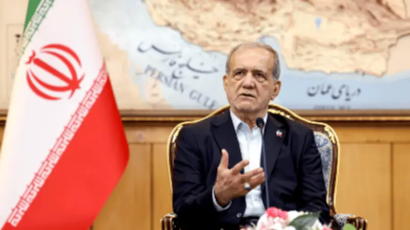 Irán suspende ataques a países vecinos y ofrece disculpas, pero rechaza rendición ante EE.UU. e Israel