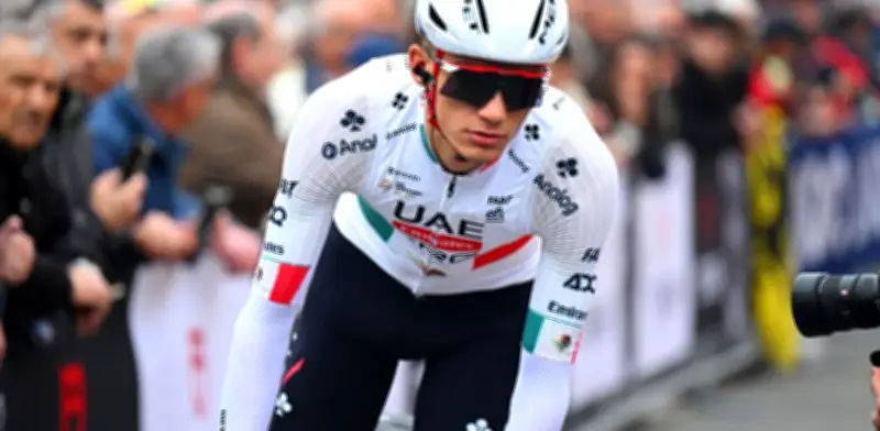 Isaac del Toro fija su regreso: liderará UAE Team Emirates en la Vuelta al País Vasco 2026
