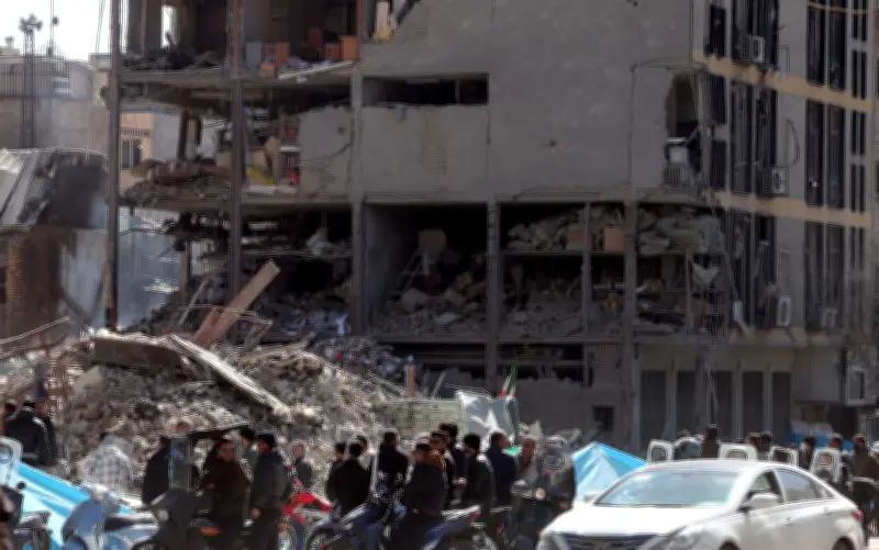 Israel bombardea oficina presidencial y complejo gubernamental en el corazón de Teherán