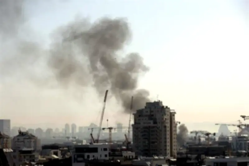 Israel e Irán intercambian ataques militares en una escalada de tensión regional