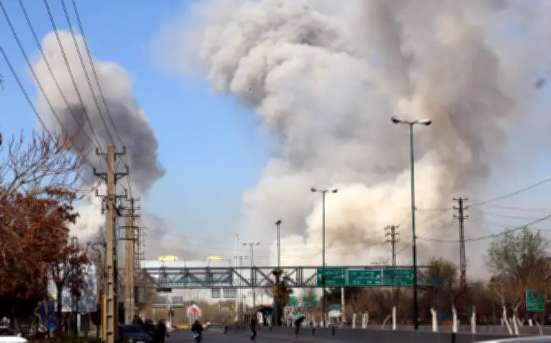 Israel lanza duodécima oleada de ataques aéreos contra 40 objetivos en Teherán