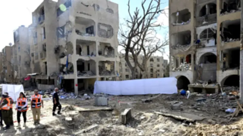 Israel mantiene ofensiva contra Irán: Kaplan afirma que continuarán ataques hasta cumplir objetivos