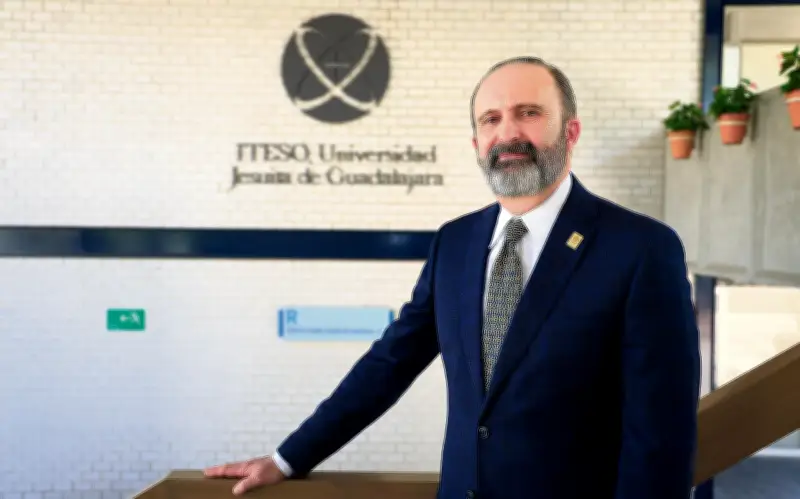 ITESO consolida modelo educativo con tres ejes clave: formación, investigación e incidencia social