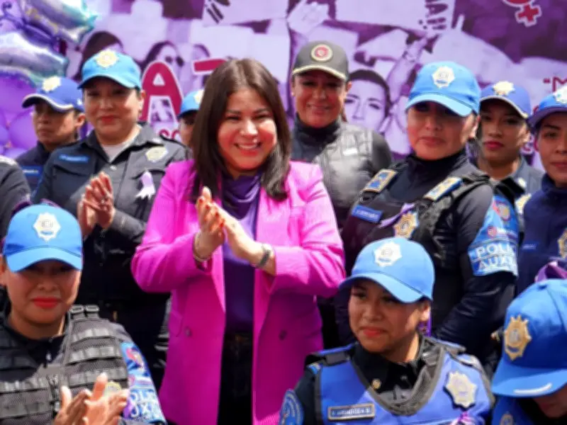 Iztacalco entrega 80 reconocimientos a mujeres por su labor en seguridad y comunidad
