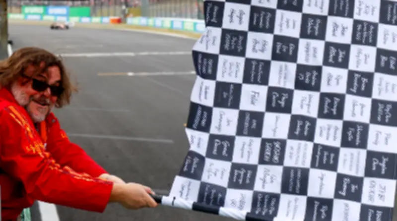 Jack Black da el banderazo en el GP de Japón; Kimi Antonelli gana la carrera