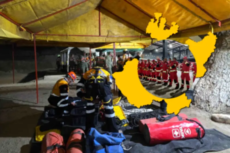 Jalisco envía contingente especializado de 40 rescatistas a mina Santa Fe en Sinaloa