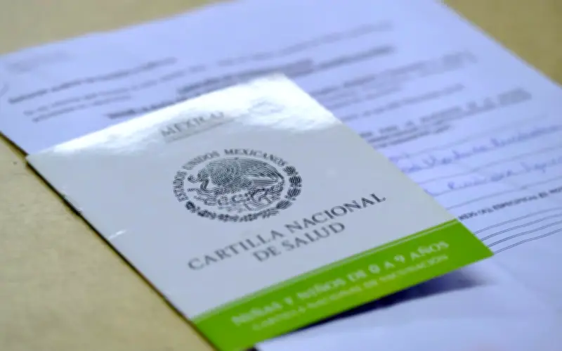 Jalisco intensifica revisión de cartillas de vacunación en escuelas contra sarampión