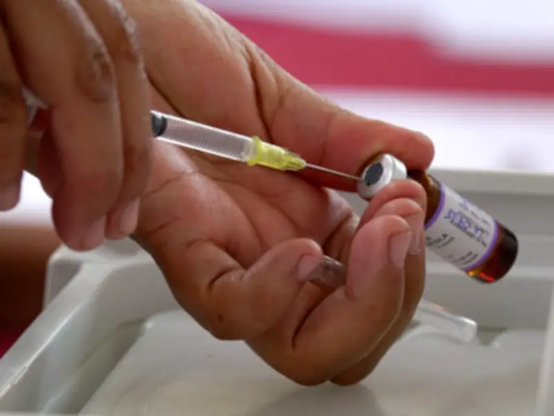 Jalisco suspende uso obligatorio de cubrebocas en escuelas tras avance en vacunación contra sarampión