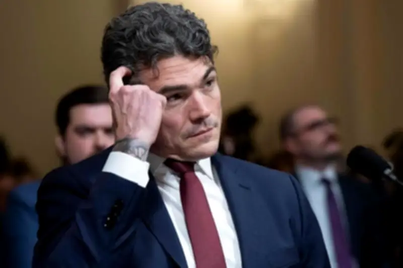 Jefe Antiterrorista de EU Renuncia Tras Rechazar Enfoque Bélico en Políticas