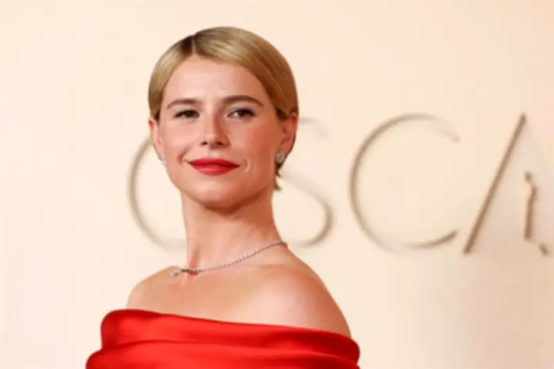 Jessie Buckley se alza como la Mejor Actriz en los Premios Oscar 2026