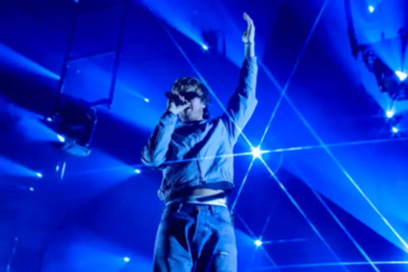 Joe Keery, de 'Stranger Things', triunfa en la música como DJO con su nuevo álbum