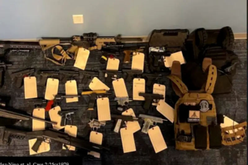 Johnson Destaca Sentencia a Traficante de Armas Mexicano en Caso de Seguridad Binacional