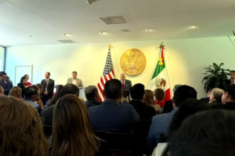 Johnson insta a fortalecer la relación México-Estados Unidos en encuentro clave