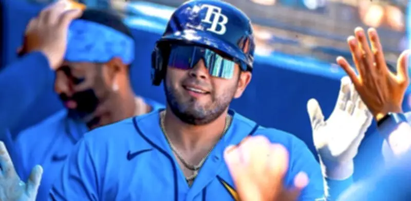 Jonathan Aranda enciende la pretemporada con su primer jonrón rumbo al Opening Day