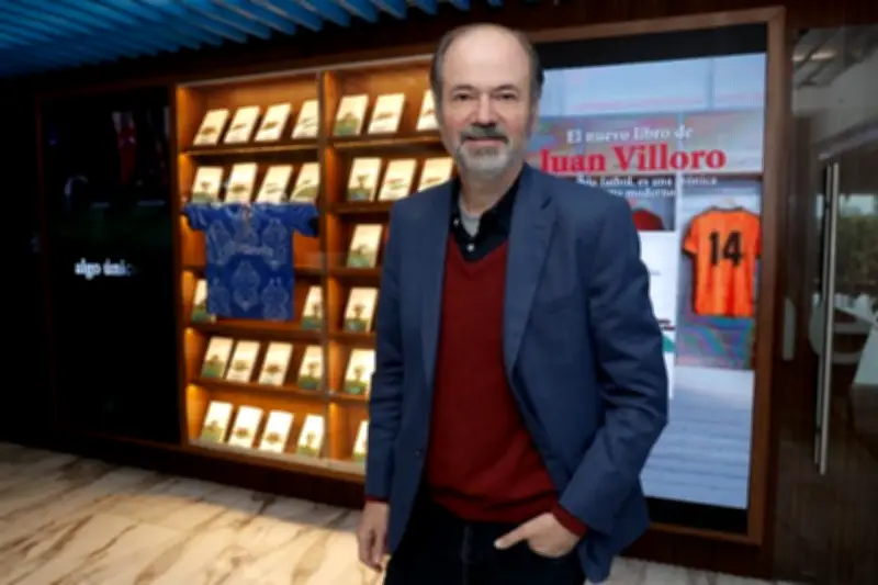 Juan Villoro: 'El mundo está mal y no merece un Mundial'