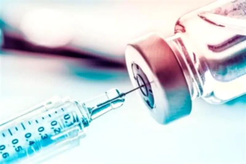 Juez federal bloquea política de vacunación infantil obligatoria en Estados Unidos