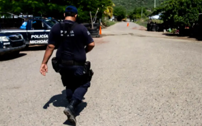 Juez libera a 11 policías de Michoacán vinculados a narcobloqueos tras muerte de 'El Mencho'