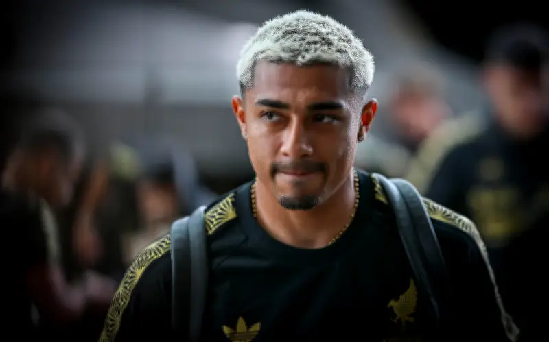 Julián Araujo resurge en Escocia y se perfila para la Selección Mexicana